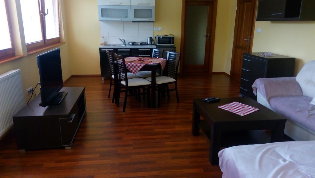 Guest House Mladost Presov Exterior photo
