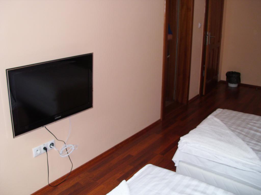 Guest House Mladost Presov Exterior photo